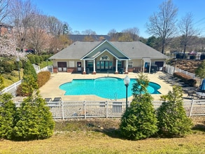 LYNX Gate City in Greensboro, NC - Building Photo - Building Photo