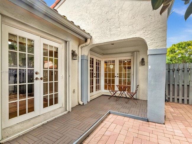 property at 1361 Cottonwood Cir