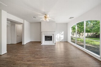 87 N Delta Mill Cir in Conroe, TX - Building Photo - Building Photo