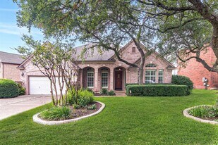 5221 China Garden Dr in Austin, TX - Building Photo