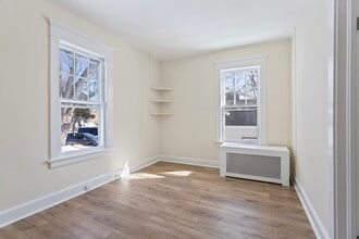 32 Bartlett Ave in Norwalk, CT - Building Photo - Building Photo