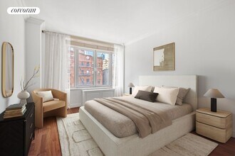 400 E 51st St in New York, NY - Building Photo - Building Photo