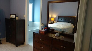 38 Burry Port St in St John's, NL - Building Photo - Building Photo