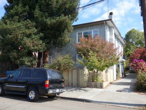 6426 Benvenue Ave in Oakland, CA - Building Photo - Building Photo