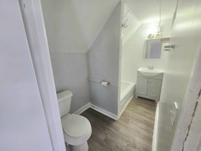 25 Saltonstall St in Canandaigua, NY - Foto de edificio - Building Photo