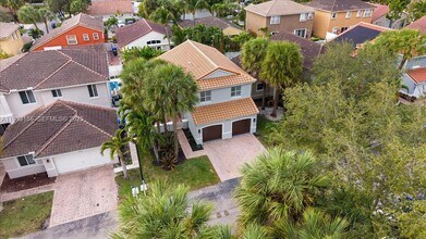 4978 SW 35th Terrace in Fort Lauderdale, FL - Building Photo - Building Photo