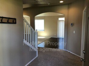 2350 NW Hazelwood Ave in Redmond, OR - Building Photo - Building Photo