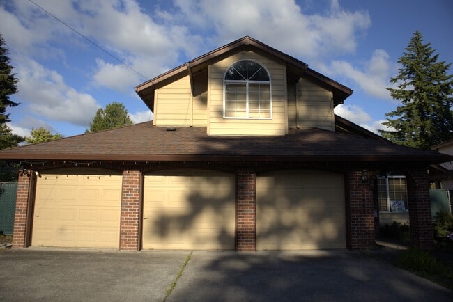 3012 SE 157th Ave in Portland, OR - Building Photo - Building Photo