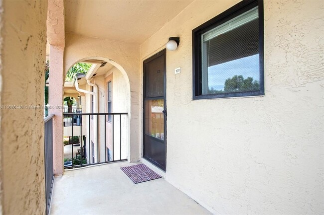 9431 Boca Cove Cir in Boca Raton, FL - Building Photo - Building Photo
