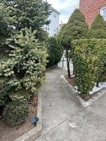 433 Palmer Rd, Unit Ground Floor in Yonkers, NY - Building Photo