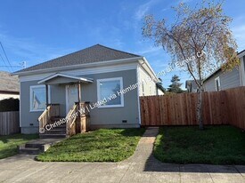 2521 Spring St in Eureka, CA - Building Photo
