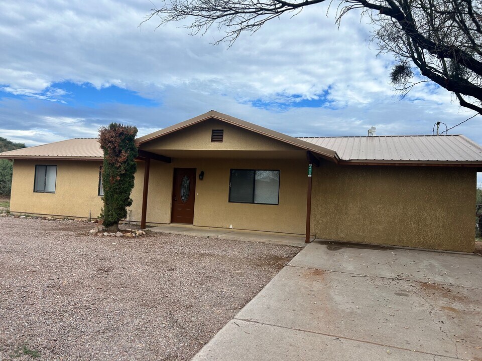 428 Paseo Flamenco in Rio Rico, AZ - Building Photo