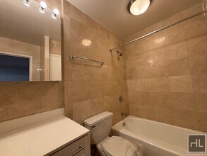 Fourth Avenue, Unit 12J in New York, NY - Building Photo - Building Photo