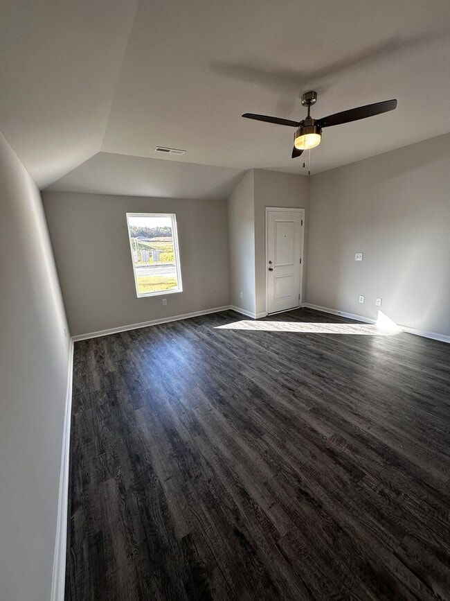 897 Camden Lp in Calera, AL - Building Photo - Building Photo