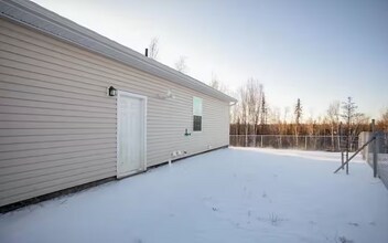 4730 W Amanda Dr in Wasilla, AK - Building Photo - Building Photo