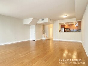 1227 Granville Ave in Los Angeles, CA - Building Photo - Building Photo