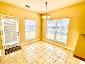 2518 Brittany Lakes Dr in League City, TX - Building Photo - Building Photo