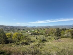 996 Galiano Rd in Vernon, BC - Building Photo - Building Photo