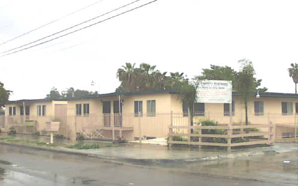 1048 &amp; 1100 E Ave. in National City, CA - Building Photo