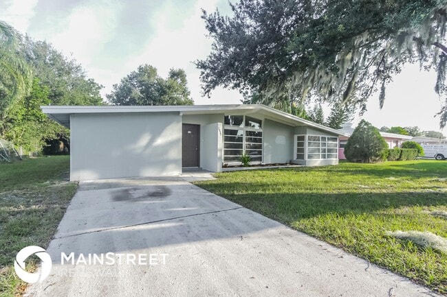 3535 24th Pkwy in Sarasota, FL - Building Photo - Building Photo