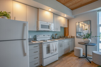 TimberView in Portland, OR - Building Photo - Interior Photo