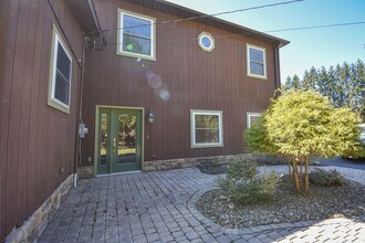 15 Gottshall Dr in Lock Haven, PA - Building Photo - Building Photo