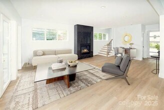29 Robin St in Asheville, NC - Building Photo - Building Photo