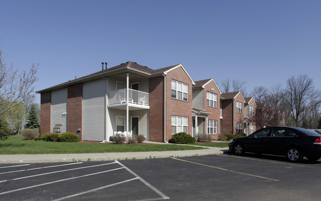 The Overlook Apartments in Elkhart, IN - Building Photo - Building Photo