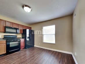 3036 Abby Way in Loveland, OH - Building Photo - Building Photo