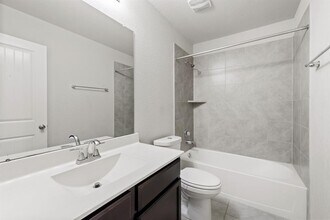 29806 Breakwater Dr in Park Row, TX - Building Photo - Building Photo