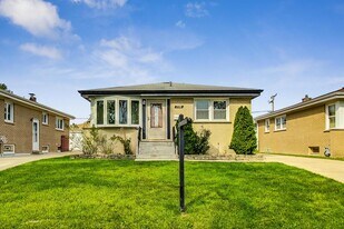 7736 W Strong St in Norridge, IL - Building Photo