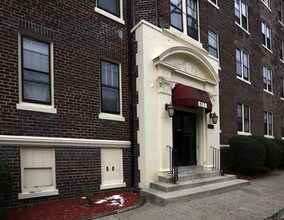 Oliver Hall Apartments in Philadelphia, PA - Foto de edificio - Building Photo