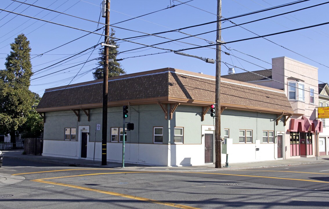 2101-2103 Lincoln Ave in Alameda, CA - Building Photo