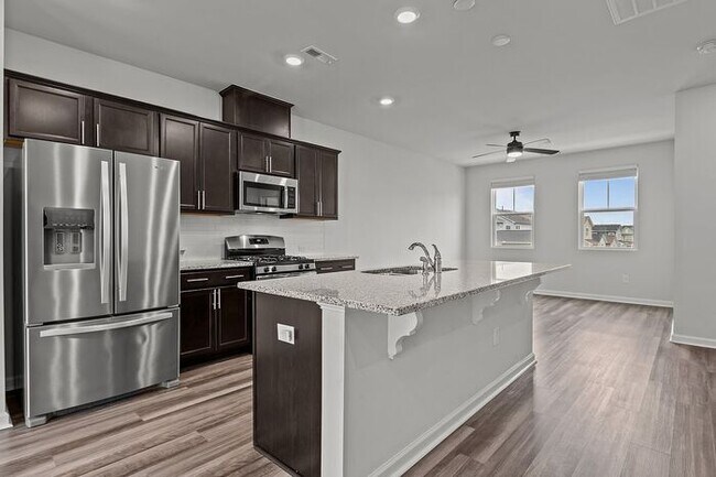 6351 Perry Creek Rd in Raleigh, NC - Building Photo - Building Photo