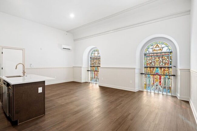 property at 401 Martin St