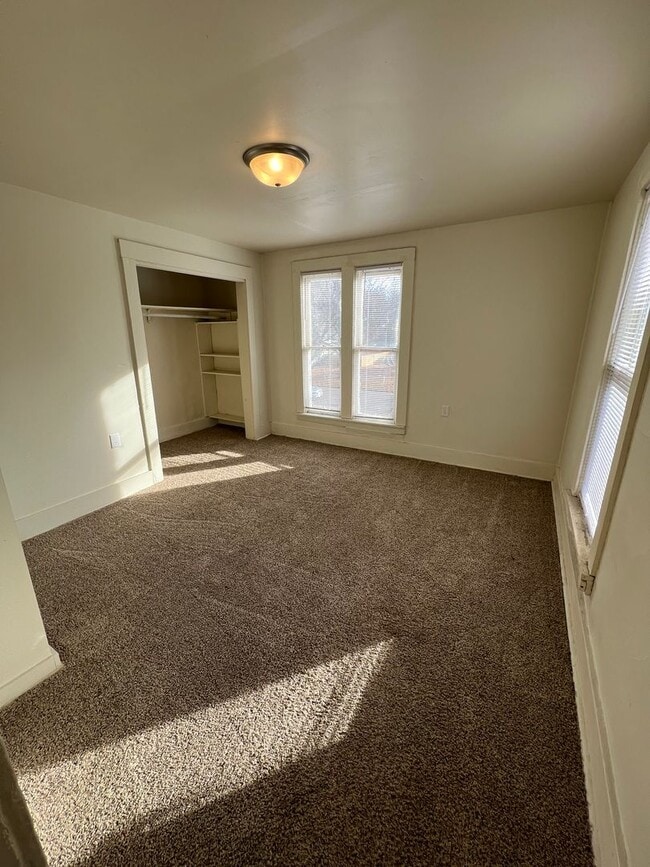 property at 425 SW Taylor St