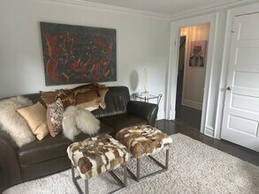 1442 Wilmette Ave, Unit 2 in Wilmette, IL - Foto de edificio - Building Photo