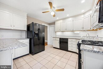 437 Roxborough Ave in Philadelphia, PA - Building Photo - Building Photo