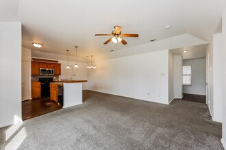 413 Maplewood St in Azle, TX - Building Photo - Building Photo