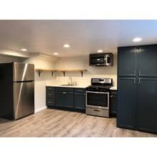 835 Lewis Rd in Santa Rosa, CA - Building Photo - Building Photo