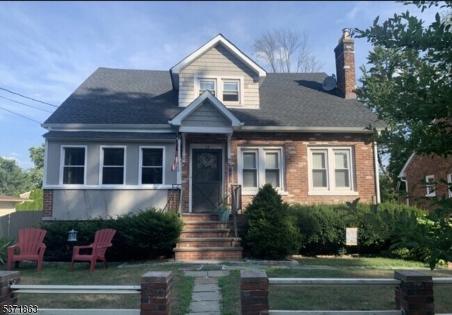 property at 15 Rosedale Ave