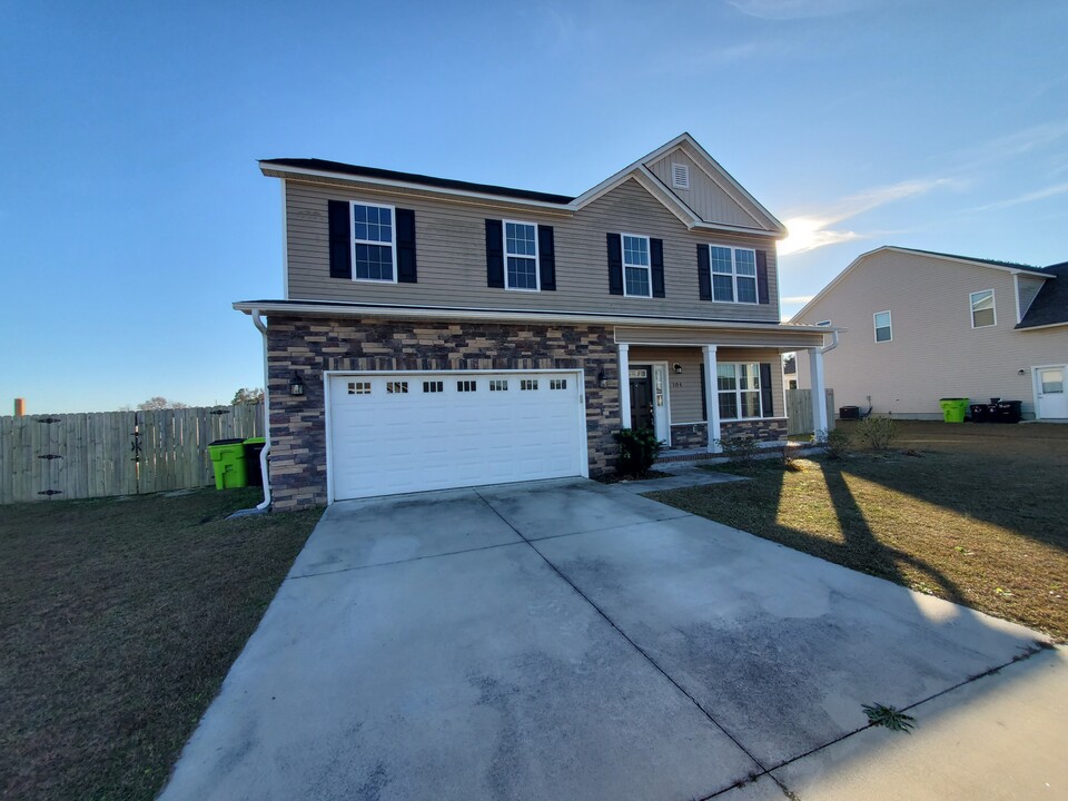 104 Harvest Blvd in Havelock, NC - Building Photo