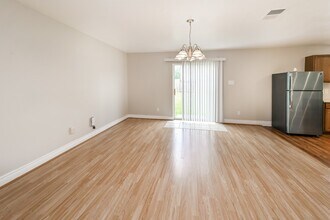 22811 Precious Pl in Spring, TX - Foto de edificio - Building Photo