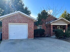 2460 Chinkapin Way in Dallas, TX - Building Photo