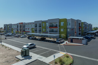 Lake Mead West Apartments in North Las Vegas, NV - Building Photo - Building Photo