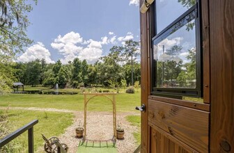 1208 County Rd 315 in Melrose, FL - Foto de edificio - Building Photo