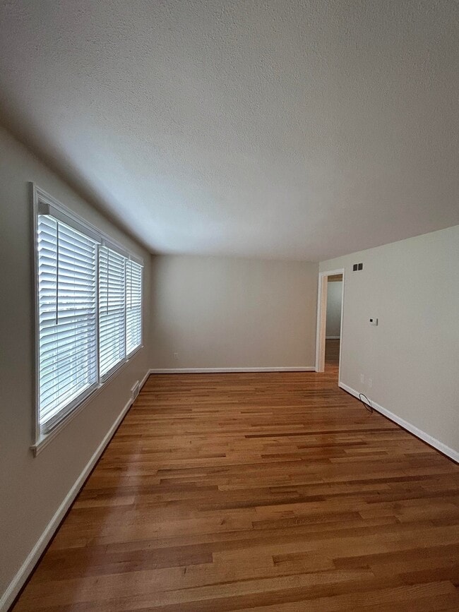 65 Mercury Ct, Unit L1 in West Springfield, MA - Building Photo - Building Photo