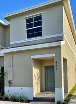 441 NE 5th Terrace in Florida City, FL - Building Photo