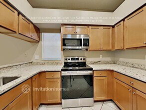 6704 34th Ave W in Bradenton, FL - Foto de edificio - Building Photo