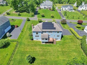 60 Topaz Ln in Trumbull, CT - Building Photo - Building Photo